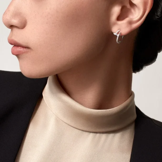 Juste Un Clou Küpeler – Beyaz Altın, Pırlanta – Cartier