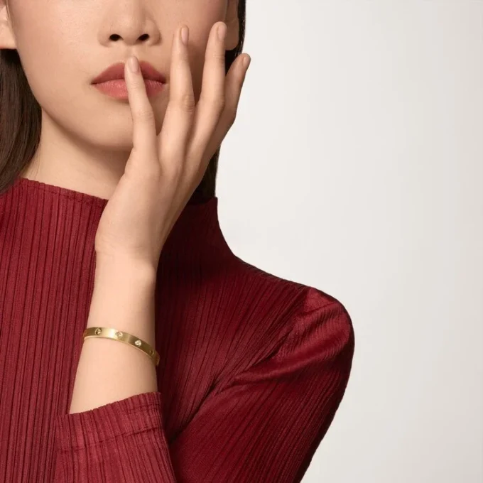 Love Bilezik, Klasik Model, Fırçalanmış, 4 Pırlanta