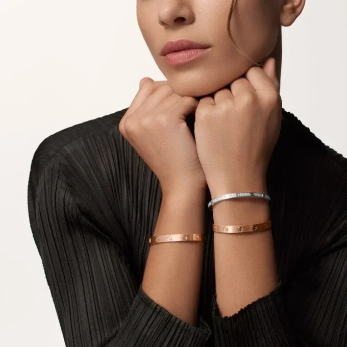 Love Bilezik, Klasik Model, Fırçalanmış, 4 Pırlanta