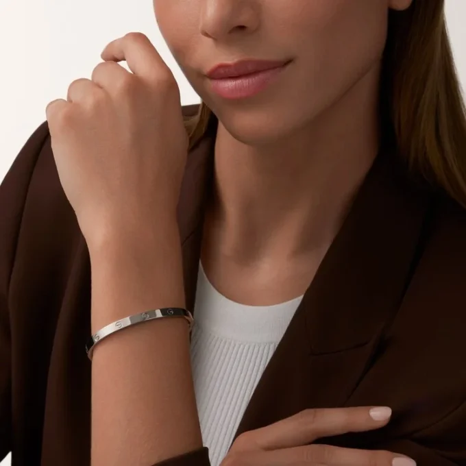 Love Bilezik, Orta Model