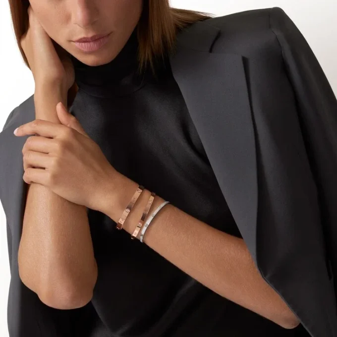 Love Bilezik, Küçük Model, Paved