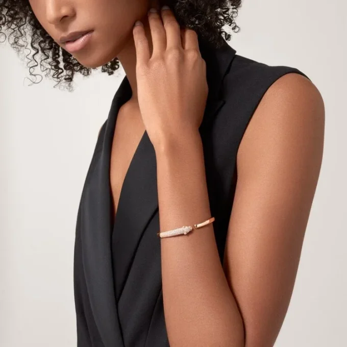 Panthere De Cartier Bilezik, Küçük Model, Yarı Paved