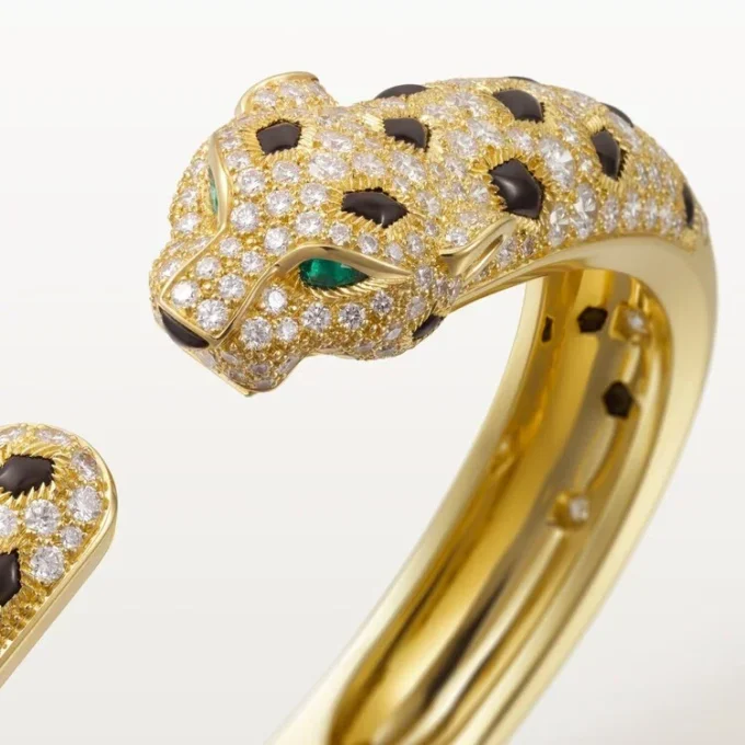 Panthere De Cartier Bilezik, Orta Model, Yarı Paved
