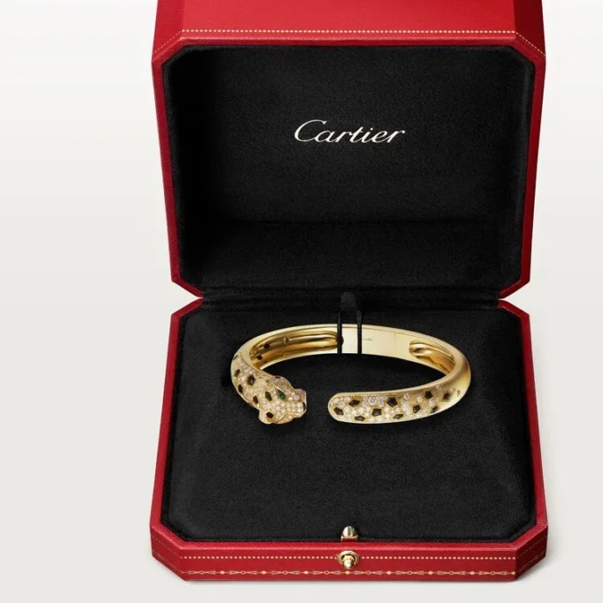 Panthere De Cartier Bilezik, Orta Model, Yarı Paved