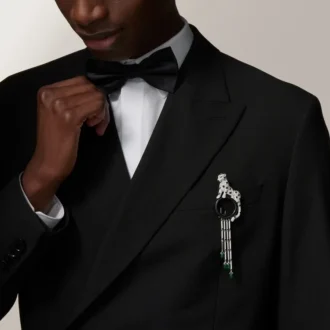 Panthere De Cartier Broş – Beyaz Altın, Zümrütler, Oniks, Pırlantalar – Cartier