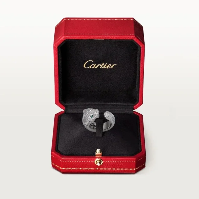 Panthere De Cartier Yüzük – Beyaz Altın, Pırlanta, Zümrüt, Oniks – Cartier