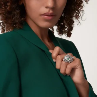Panthere De Cartier Yüzük – Beyaz Altın, Zümrütler, Oniks, Pırlantalar – Cartier
