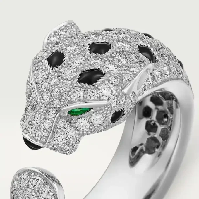 Panthere De Cartier Yüzük – Beyaz Altın, Zümrütler, Oniks, Pırlantalar – Cartier