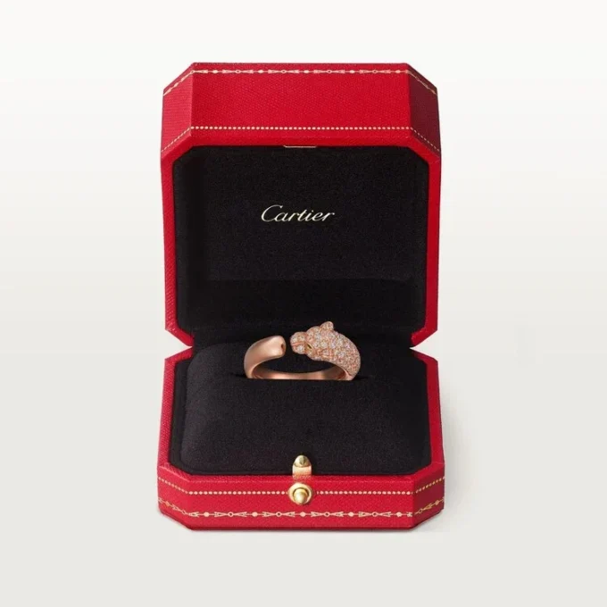 Panthere De Cartier Yüzük – Pembe Altın, Oniks, Zümrütler, Elmaslar – Cartier