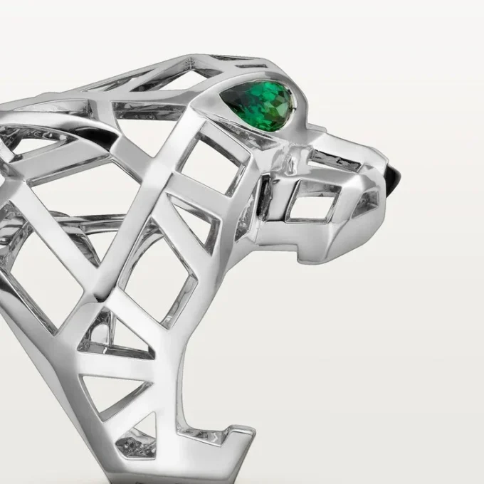 Panthere De Cartier Yüzük – Rodyum Kaplamasız Beyaz Altın, Tsavorite Garnetler, Oniks – Cartier